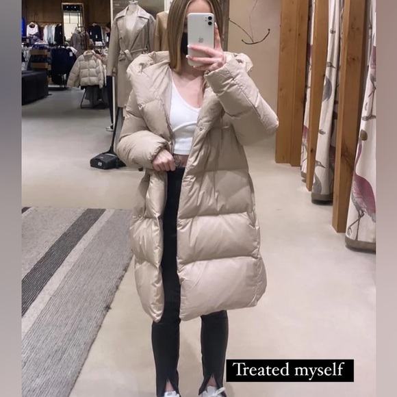 Aritzia Babaton Duvet Puff Vest Almond Tan - Picture 7 of 13